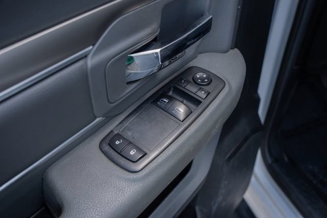 Used 2018 RAM 3500 Tradesman w/ Chrome Appearance Group AWD/4WD image 21
