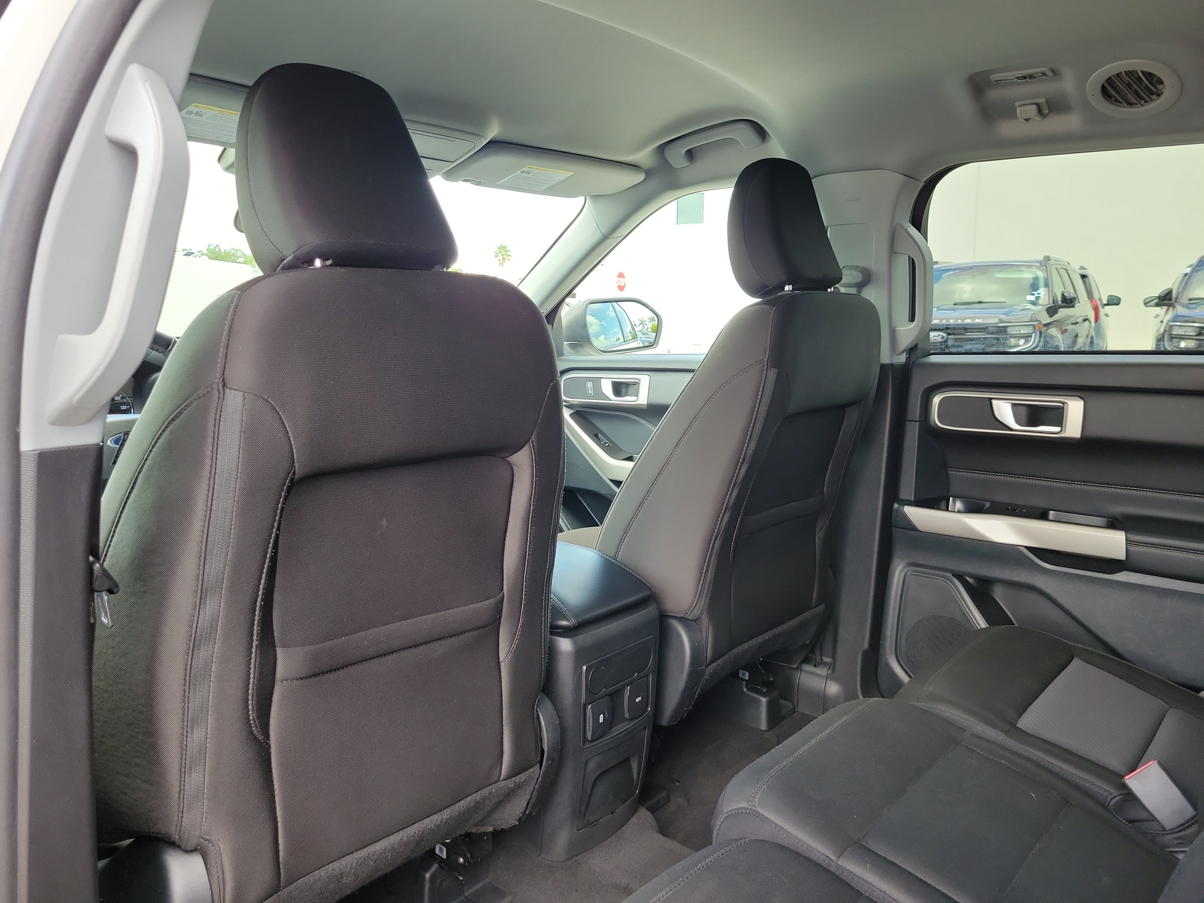 Used 2023 Ford Explorer XLT RWD image 13