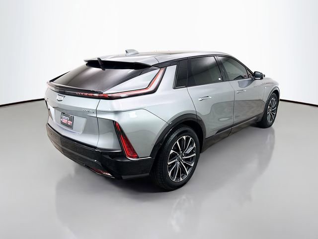 Used 2025 Cadillac Lyriq Sport image 9