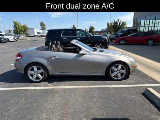 Used 2005 Mercedes-Benz SLK 350 image 2