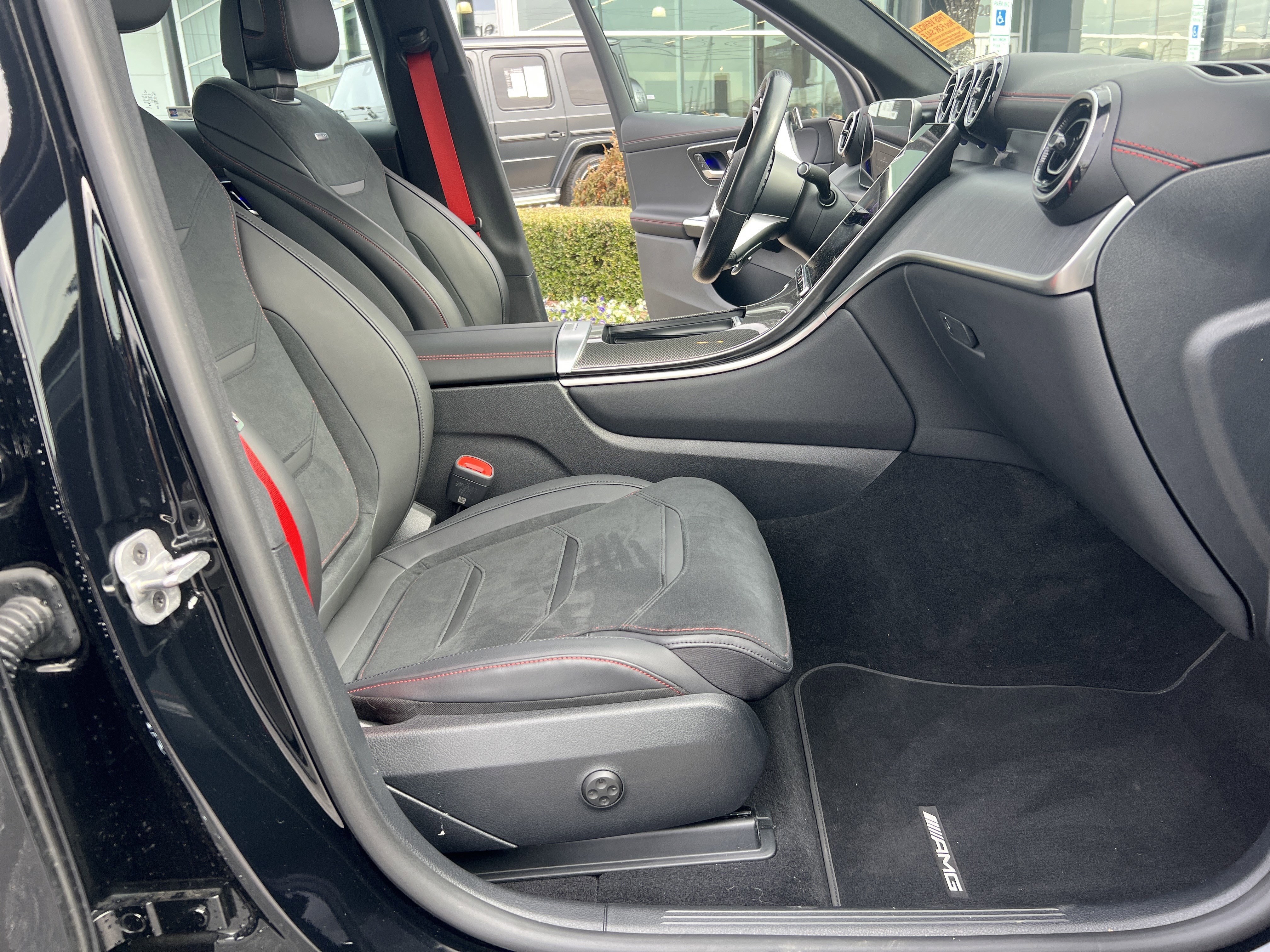 Certified 2025 Mercedes-Benz GLC 43 AMG 4MATIC image 35