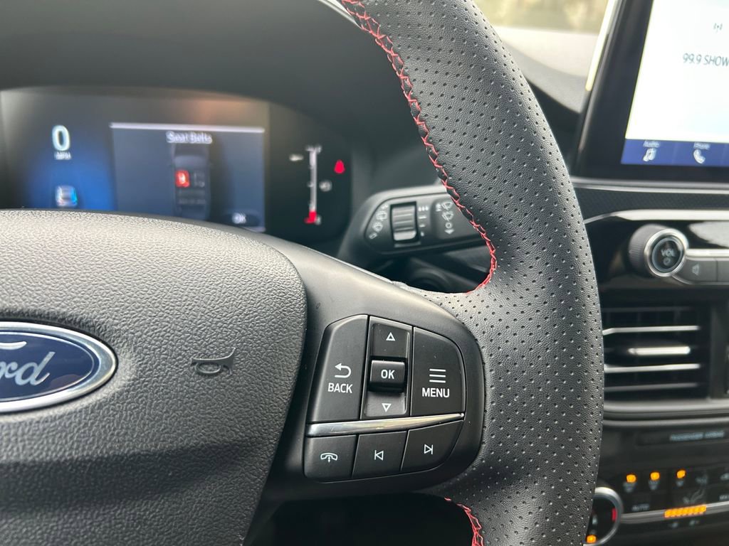 Used 2025 Ford Escape ST-Line AWD/4WD image 18