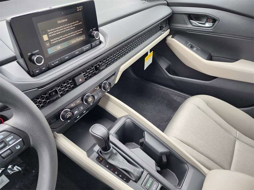 Used 2023 Honda Accord LX image 22