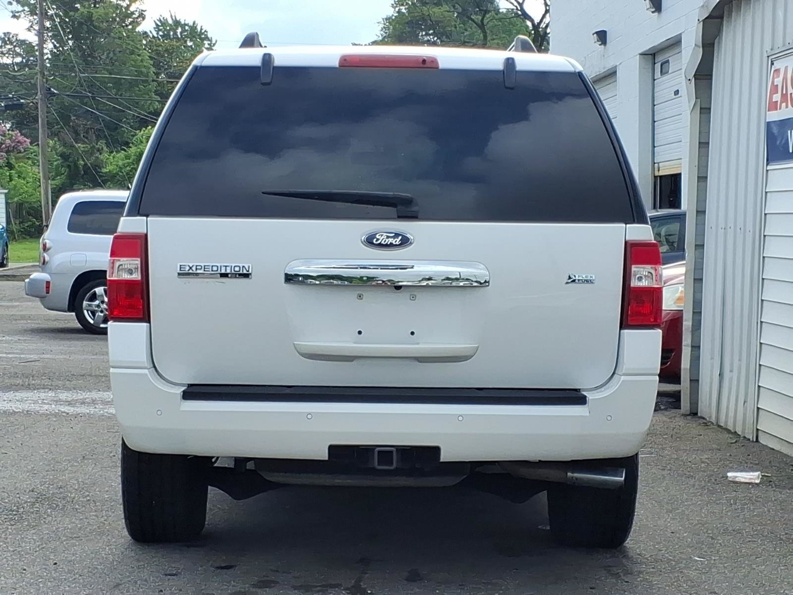Used 2014 Ford Expedition EL Limited w/ Equipment Group 301A AWD/4WD image 4