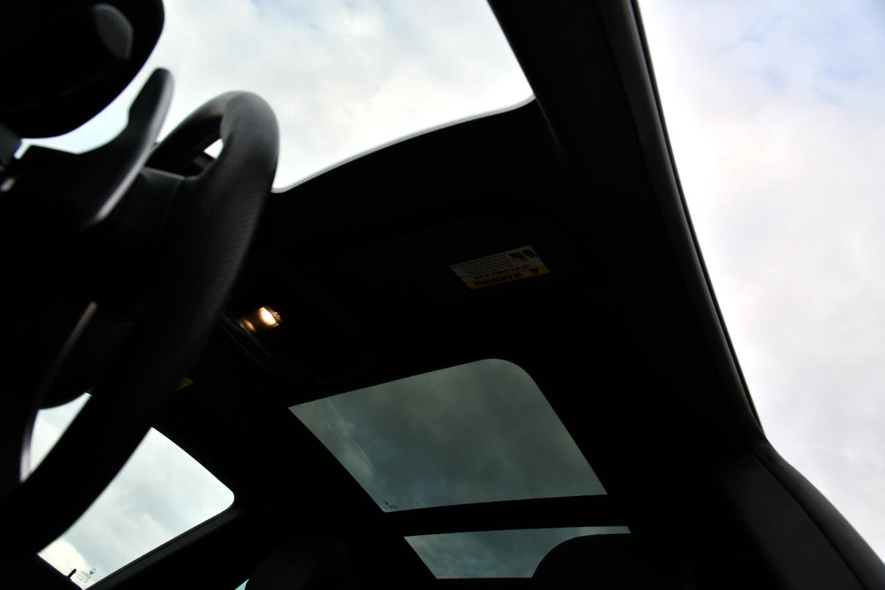 Used 2023 Maserati Levante Modena image 27