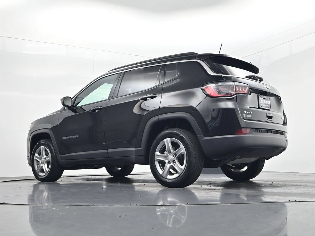 Used 2024 Jeep Compass Latitude AWD/4WD image 41