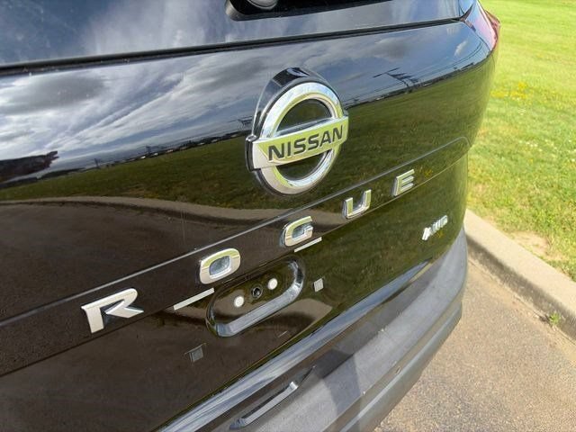 Used 2021 Nissan Rogue S AWD/4WD image 44