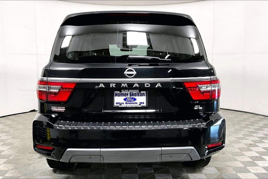 Used 2023 Nissan Armada SL w/ Captain's Chairs Package image 4