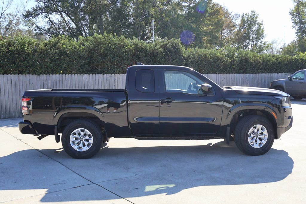 Used 2024 Nissan Frontier SV w/ Technology Package image 20