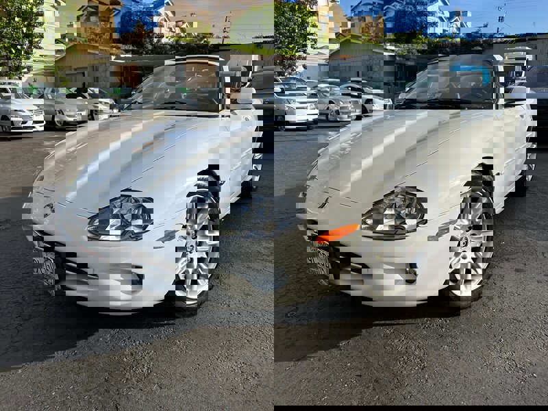 Used 2000 Jaguar XK8 Convertible image 13