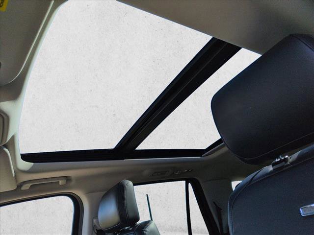 Used 2025 Ford Expedition Platinum image 16