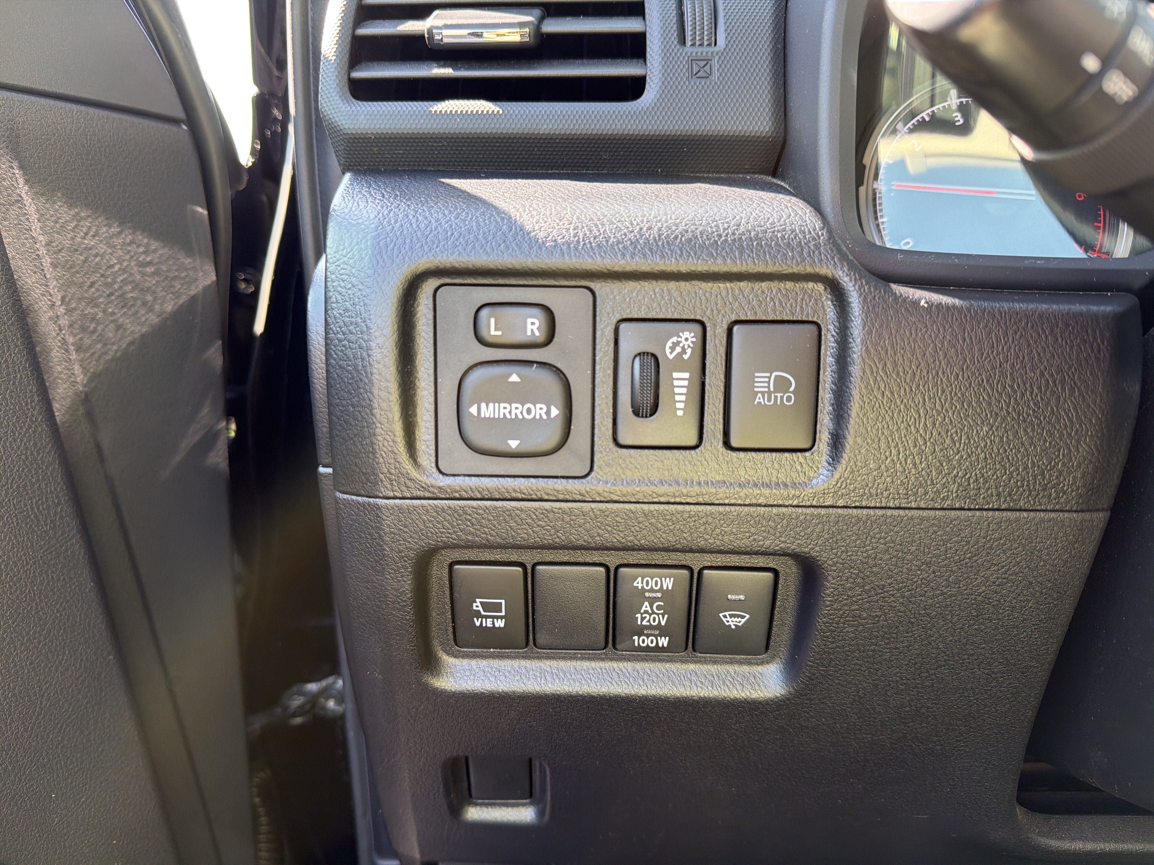 Used 2024 Toyota 4Runner TRD Off-Road Premium w/ Off Road Premium Plus Package AWD/4WD image 15