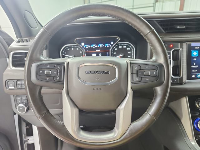 Used 2021 GMC Yukon XL Denali w/ Advanced Technology Package AWD/4WD image 26