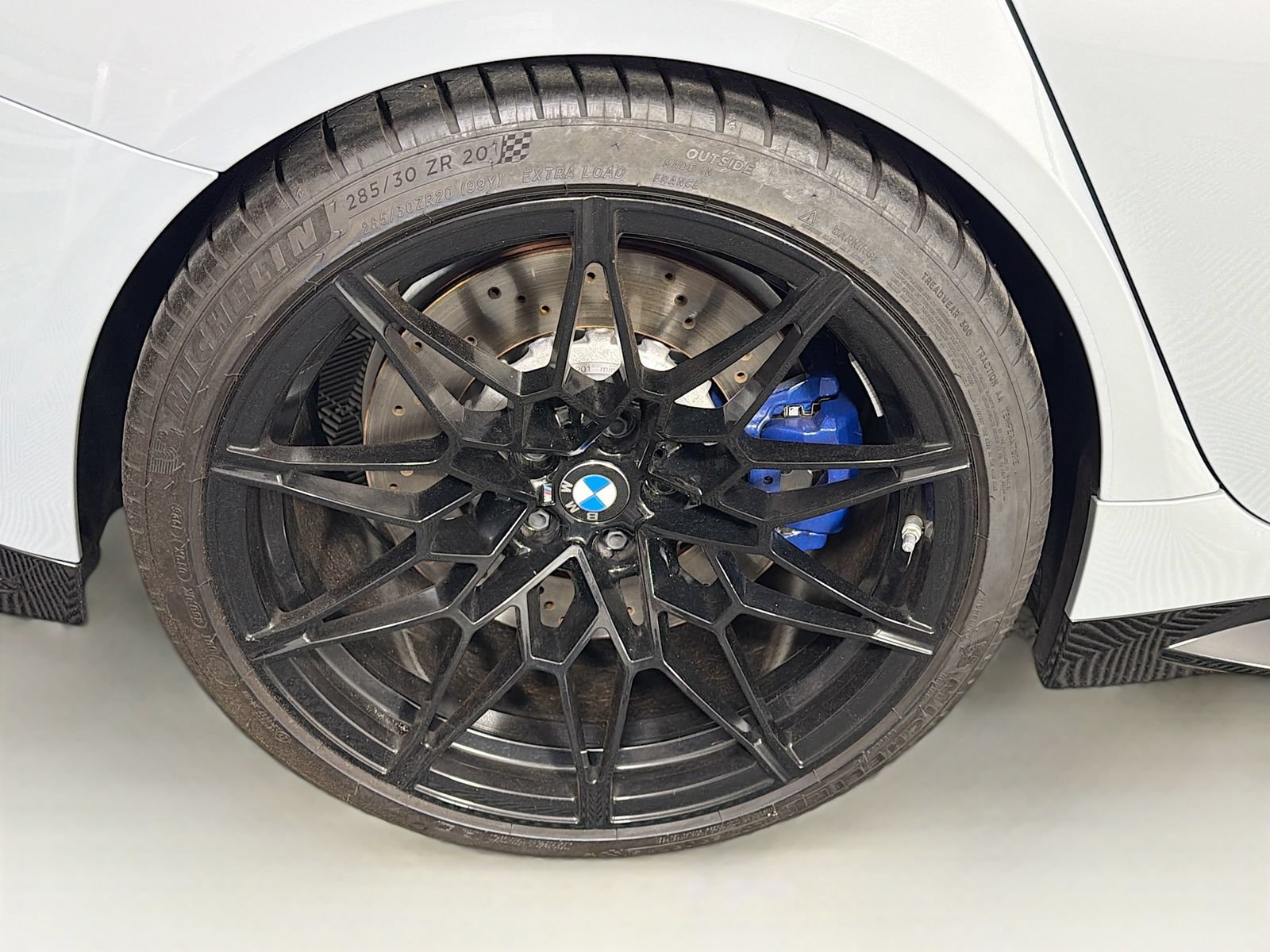 Used 2025 BMW M3 w/ Executive Package RWD image 35