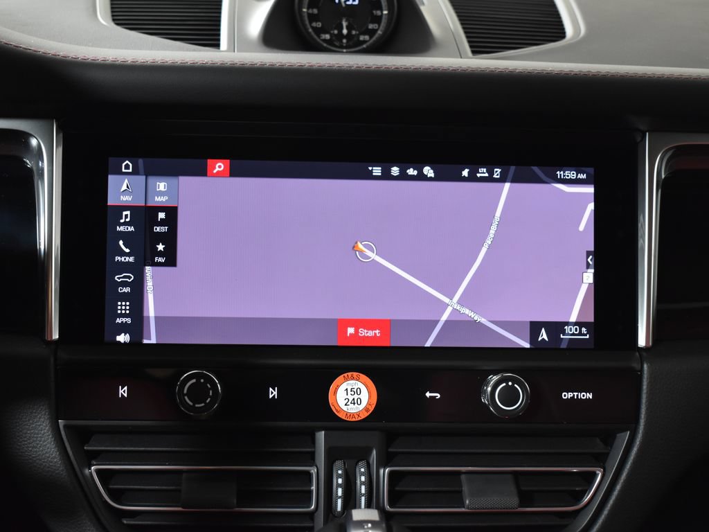 Used 2026 Porsche Macan AWD/4WD image 23