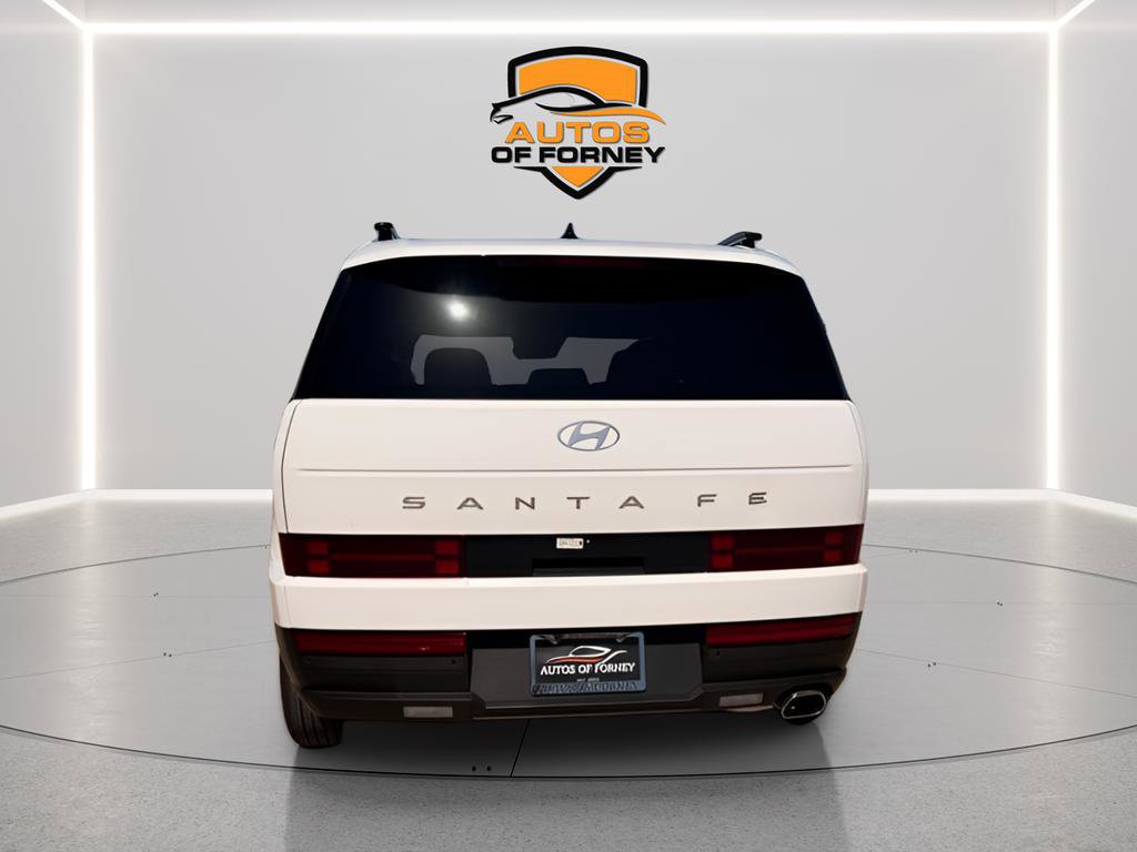 Used 2025 Hyundai Santa Fe SEL FWD image 3