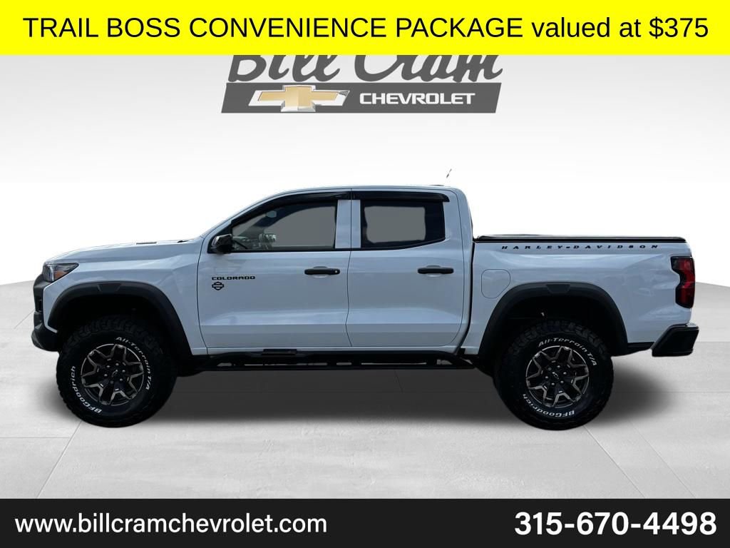 Used 2024 Chevrolet Colorado Trail Boss w/ Technology Package AWD/4WD image 11