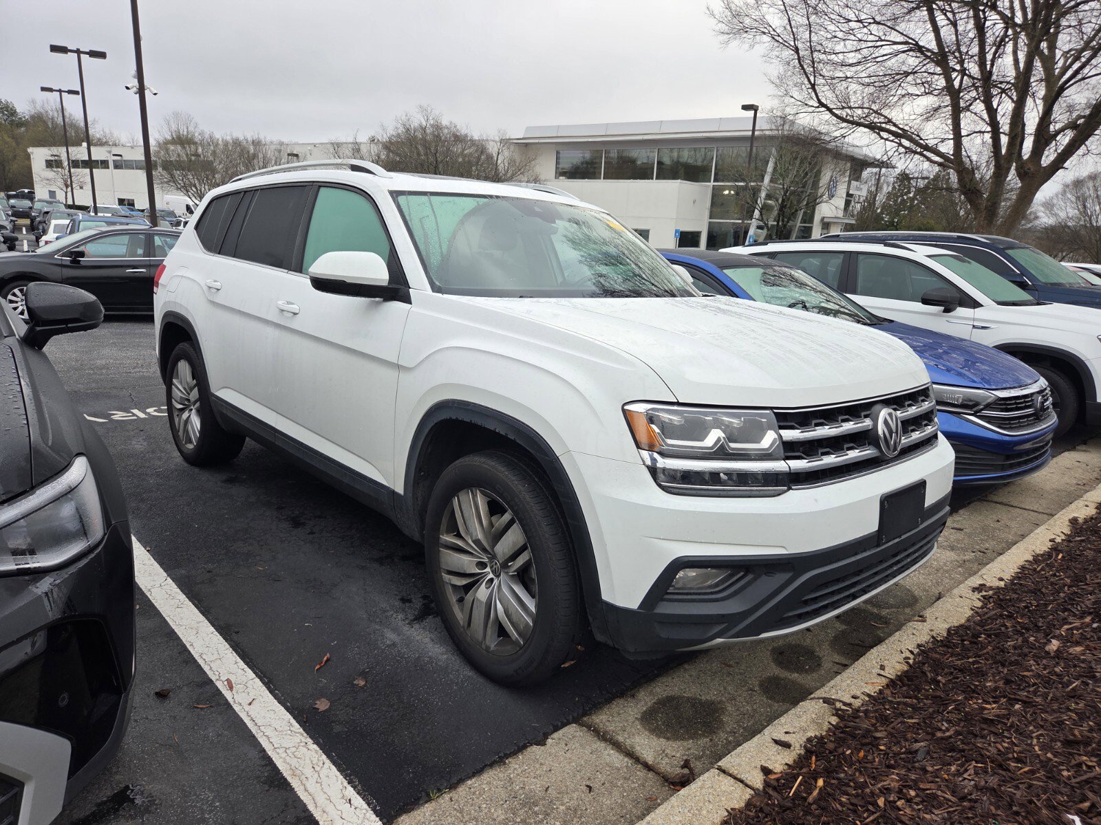 Used 2019 Volkswagen Atlas SE w/ Panoramic Sunroof Package image 1