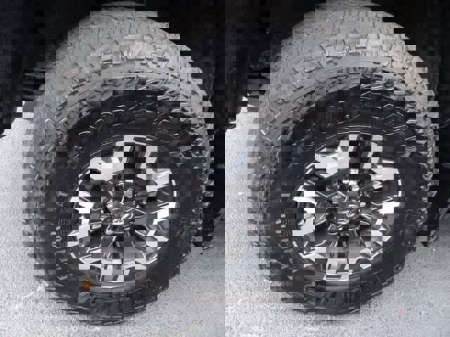 Used 2023 Toyota Tacoma TRD Off-Road image 14