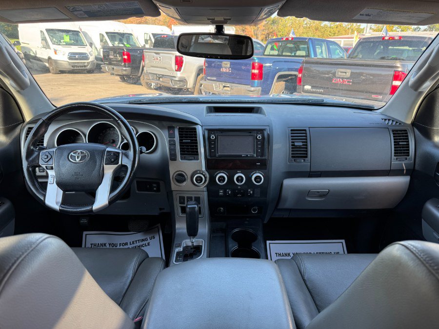 Used 2014 Toyota Sequoia SR5 AWD/4WD image 21