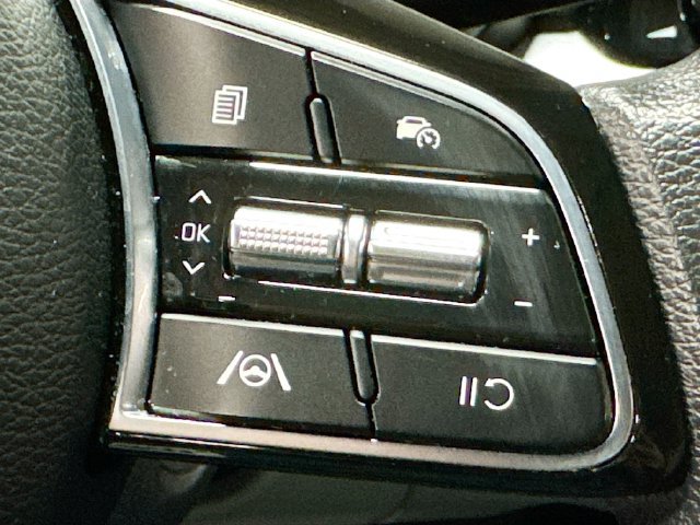 Certified 2023 Kia Forte LXS w/ LXS Technology Package FWD image 10