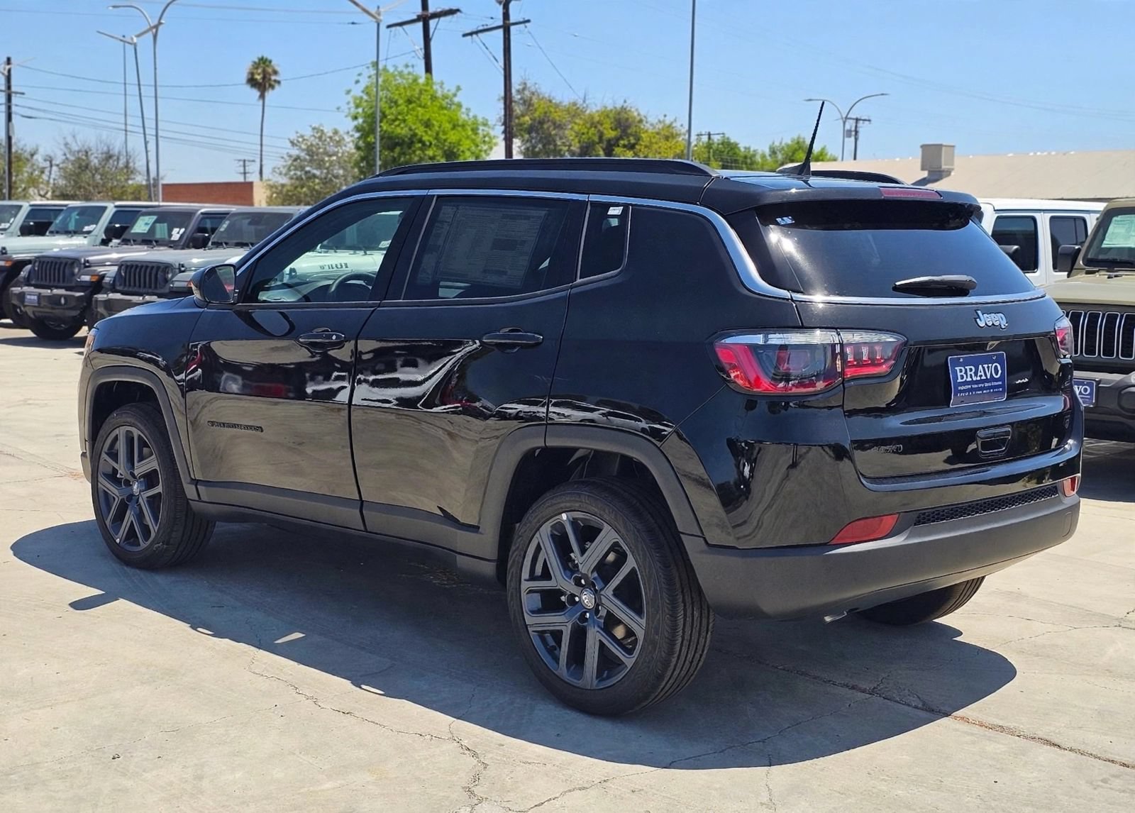 New 2026 Jeep Compass Latitude AWD/4WD image 6