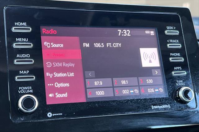 Certified 2022 Toyota Camry SE FWD image 18