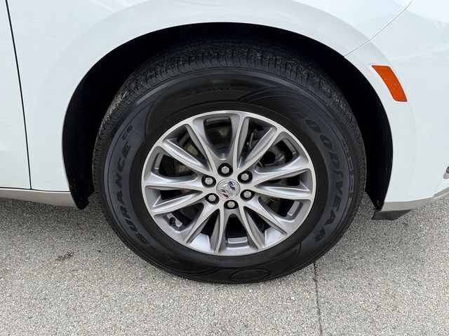 Used 2024 Buick Enclave Essence w/ Technology Package FWD image 10