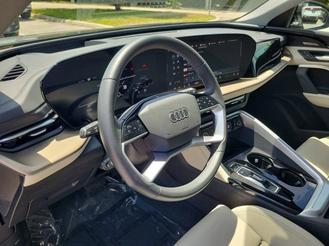 Certified 2025 Audi Q5 Premium w/ Premium Plus AWD/4WD image 17