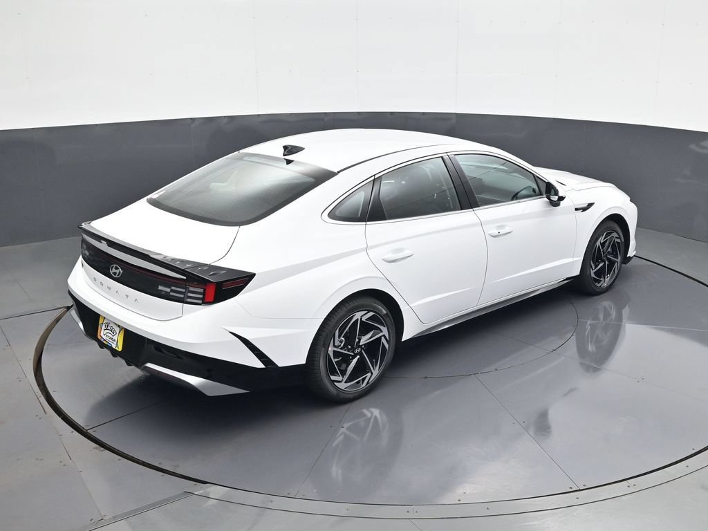 New 2026 Hyundai Sonata SEL FWD image 17