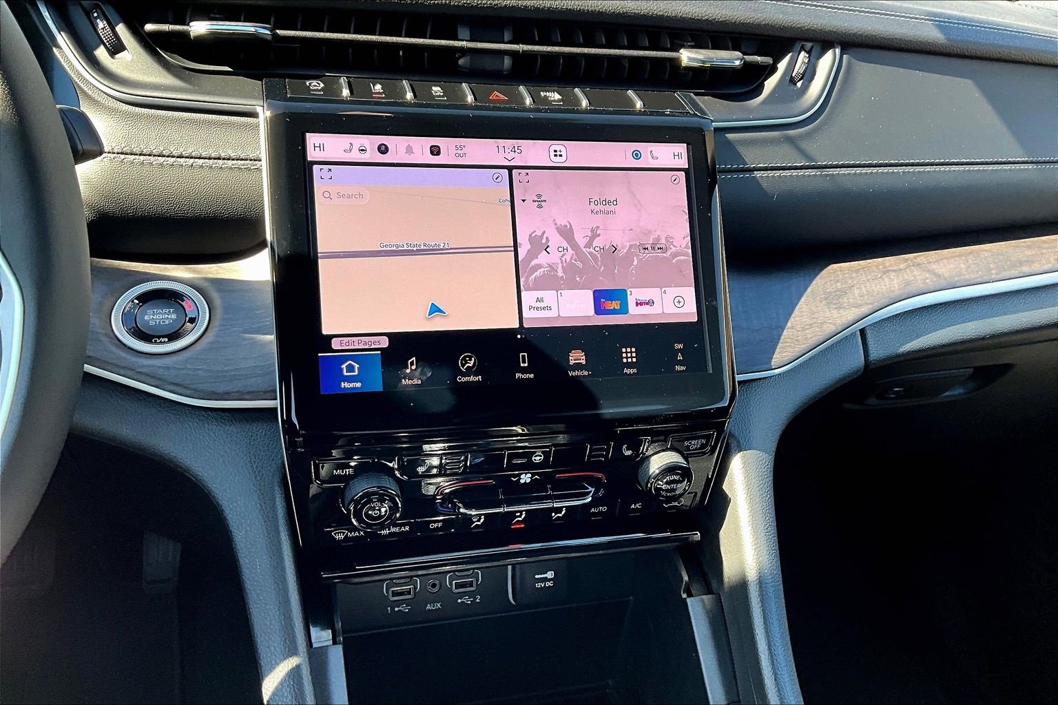 New 2025 Jeep Grand Cherokee L Limited w/ Black Appearance Package image 6