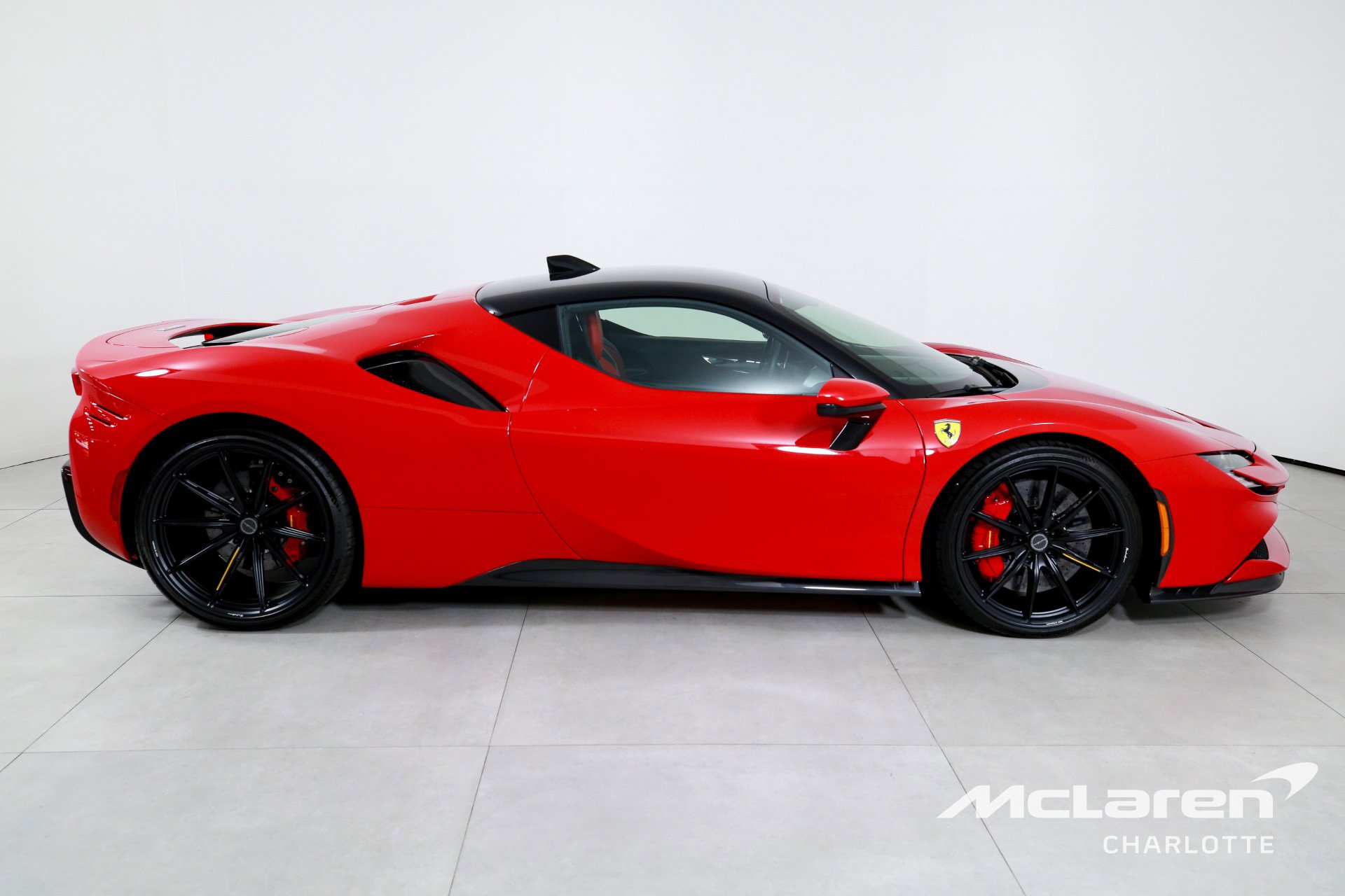 Used 2021 Ferrari SF90 Stradale image 9