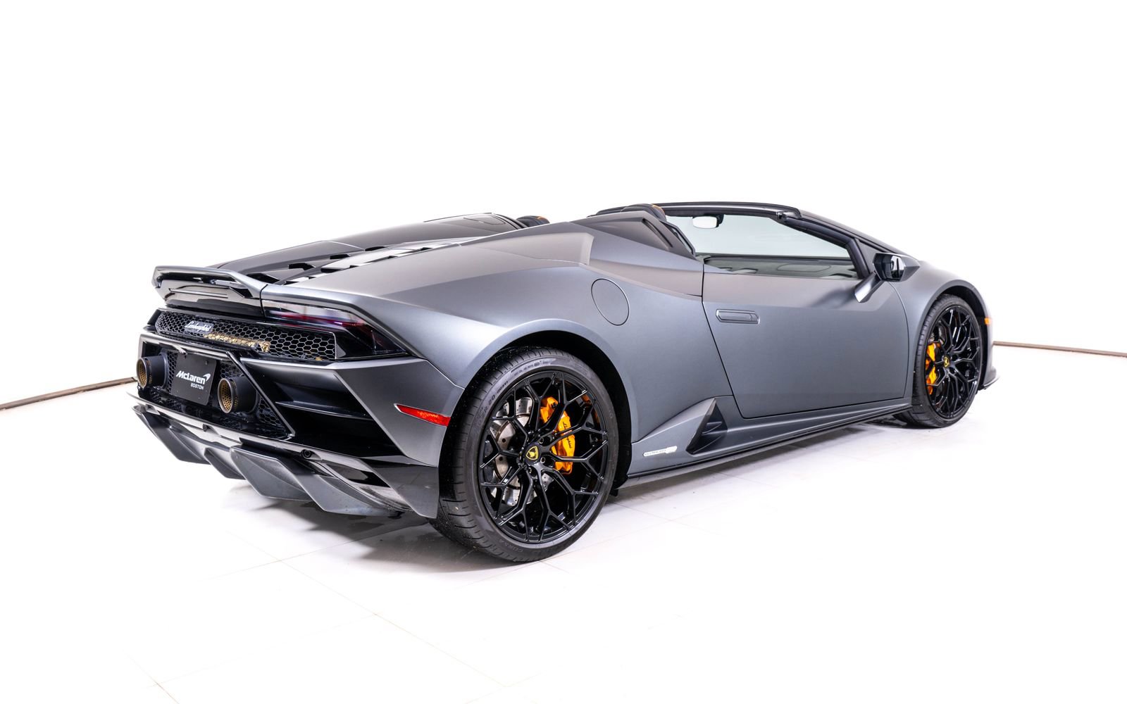 Used 2021 Lamborghini Huracan EVO image 7