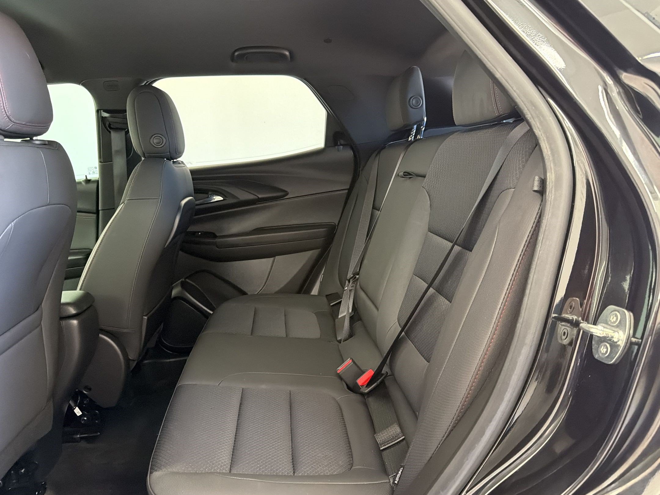 Used 2023 Chevrolet TrailBlazer RS AWD/4WD image 24
