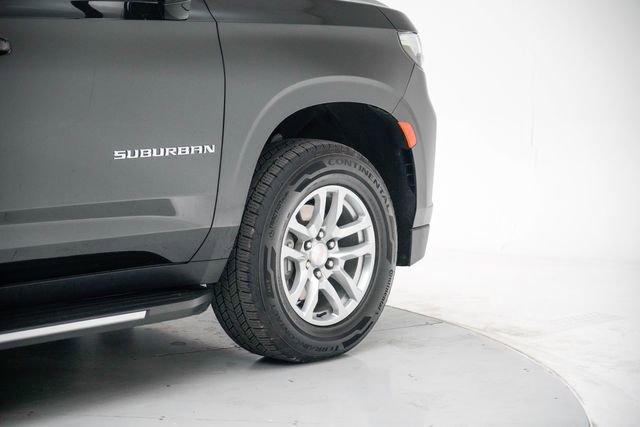 Used 2024 Chevrolet Suburban LT image 7