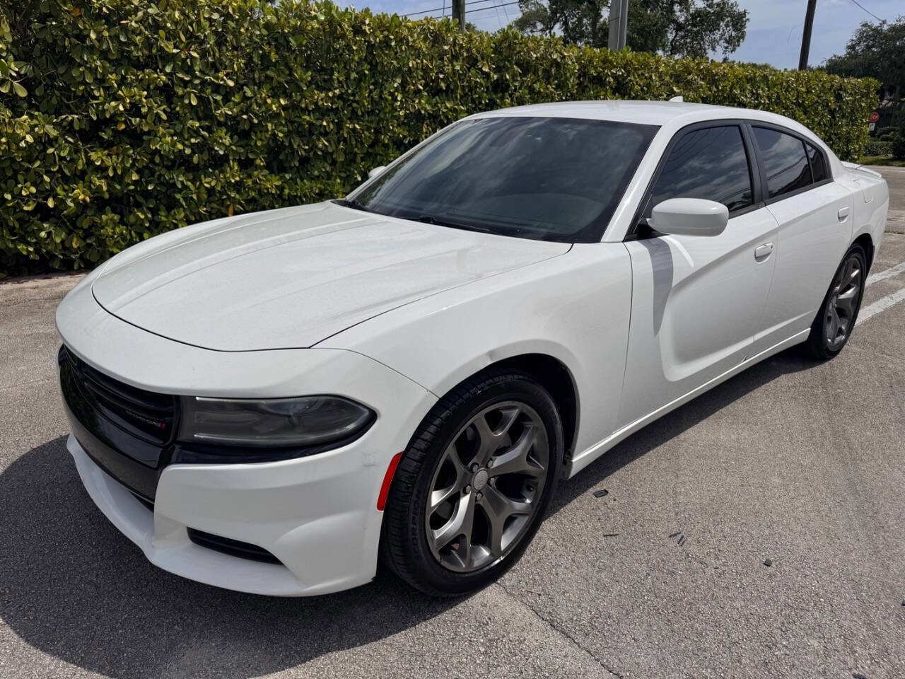 Used 2015 Dodge Charger SXT image 7