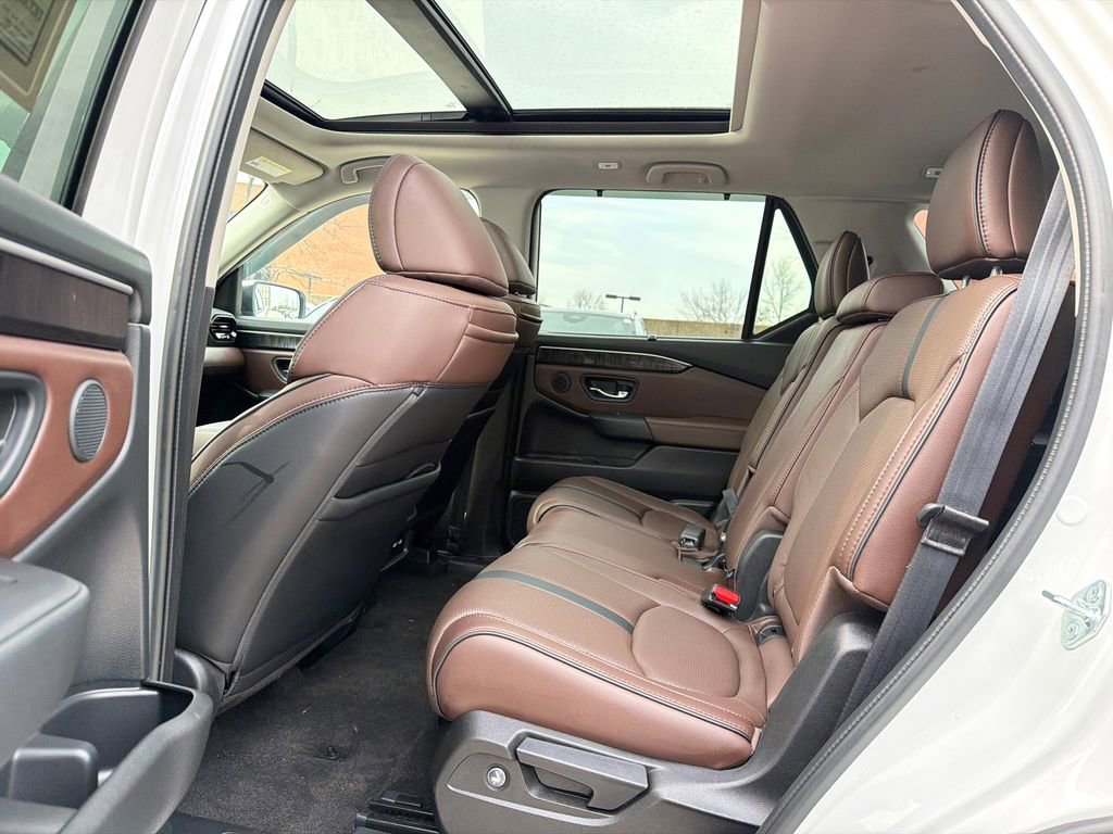 Used 2023 Honda Pilot Elite image 19