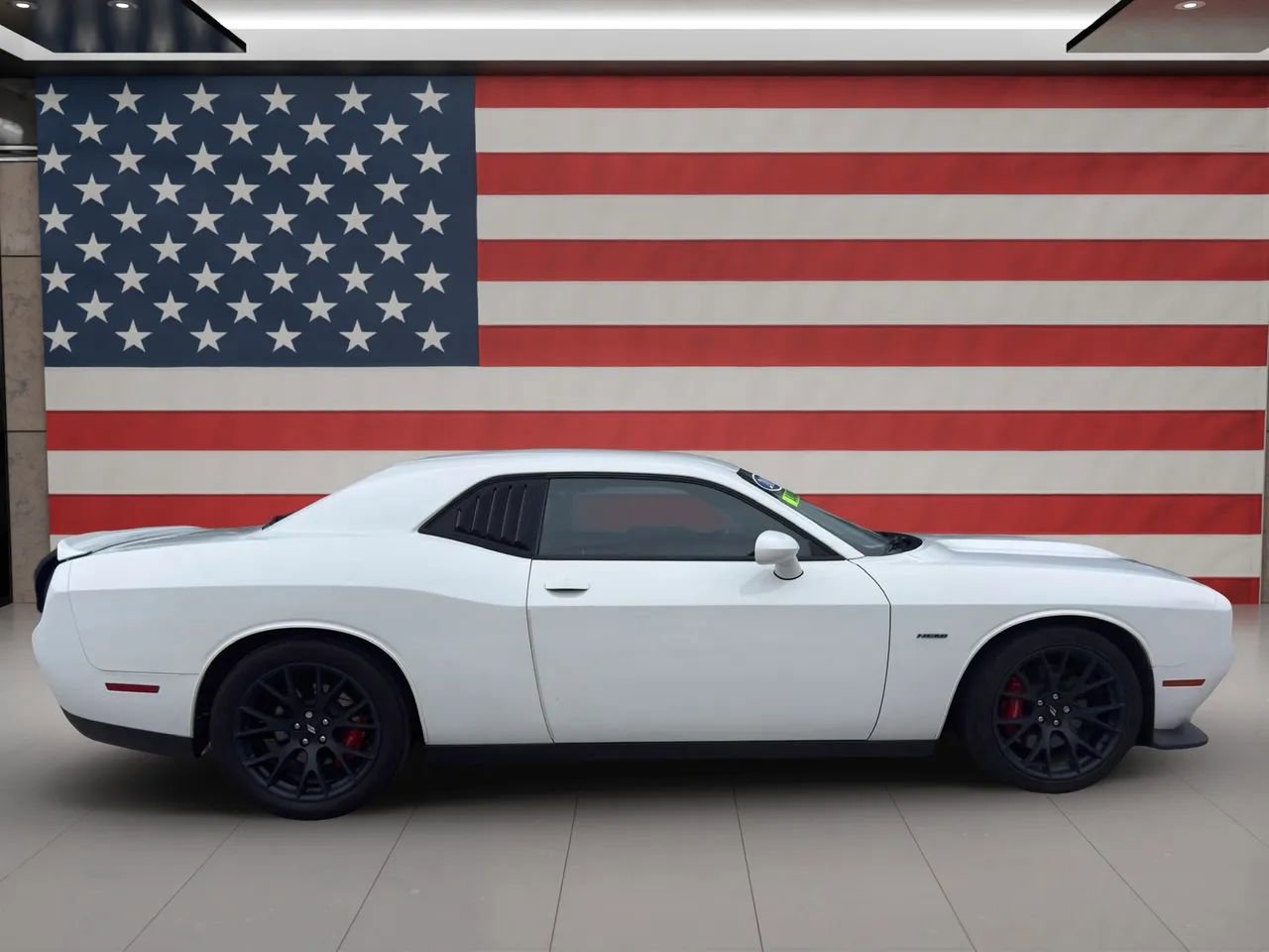 Used 2019 Dodge Challenger R/T w/ Plus Package RWD image 4