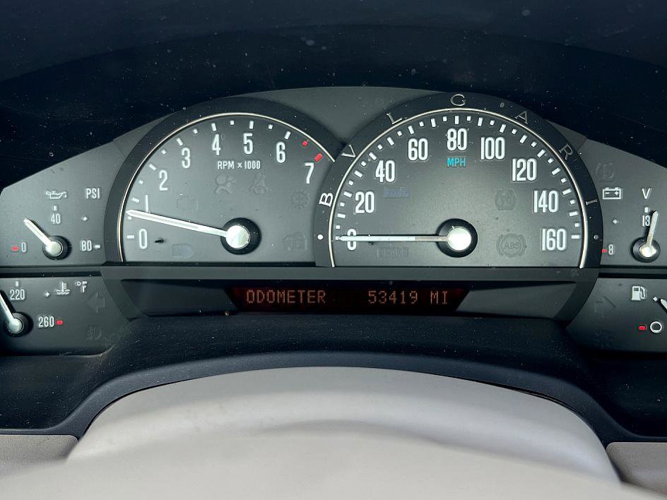 Used 2004 Cadillac XLR image 13