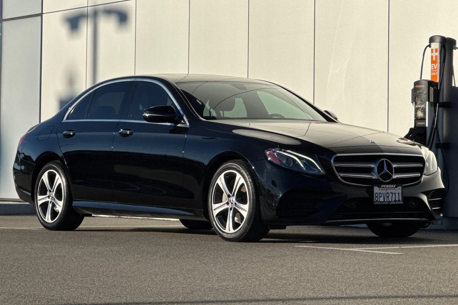 Used 2020 Mercedes-Benz E 350 Sedan image 7