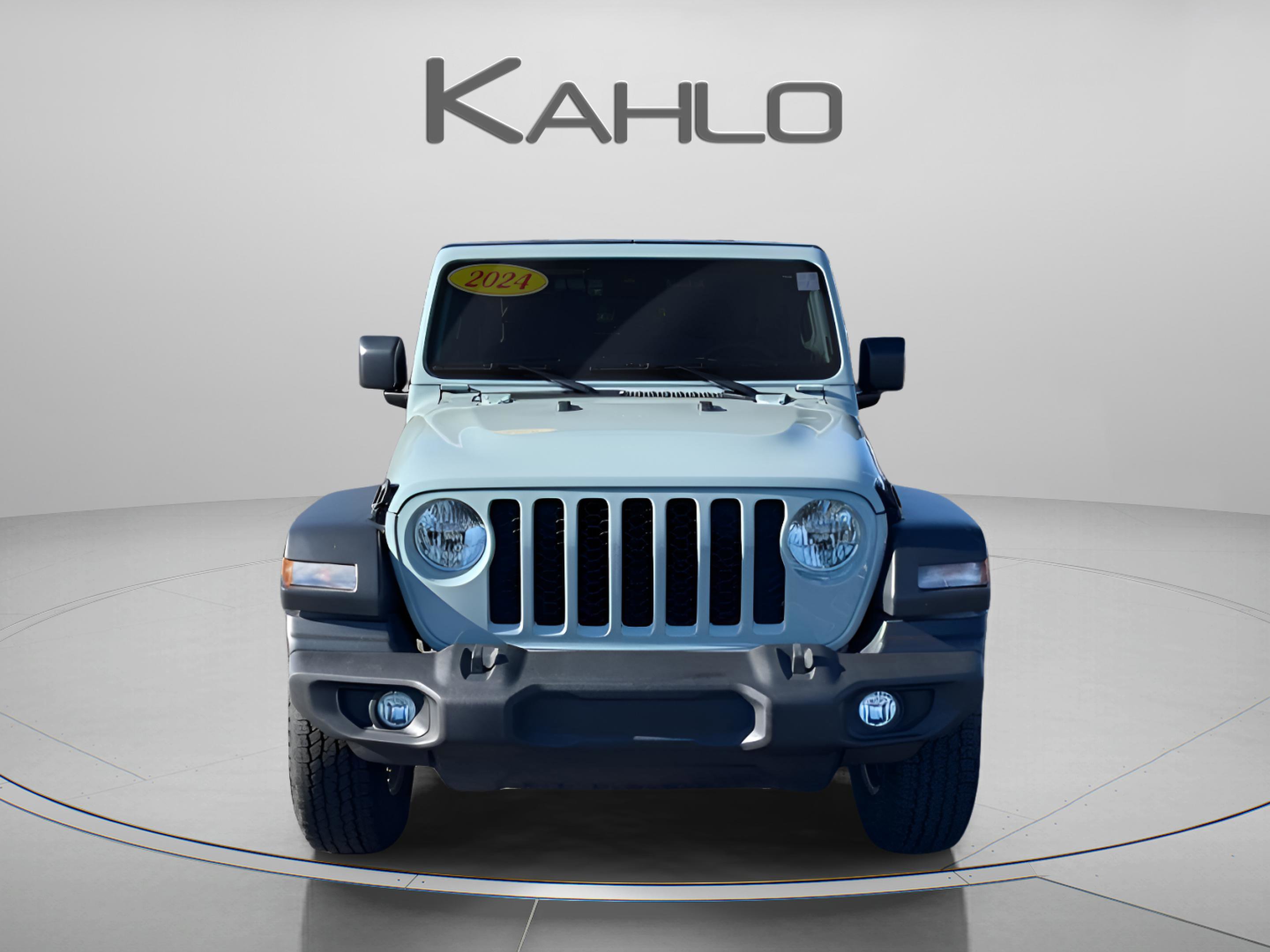 Used 2024 Jeep Wrangler Sport AWD/4WD image 7