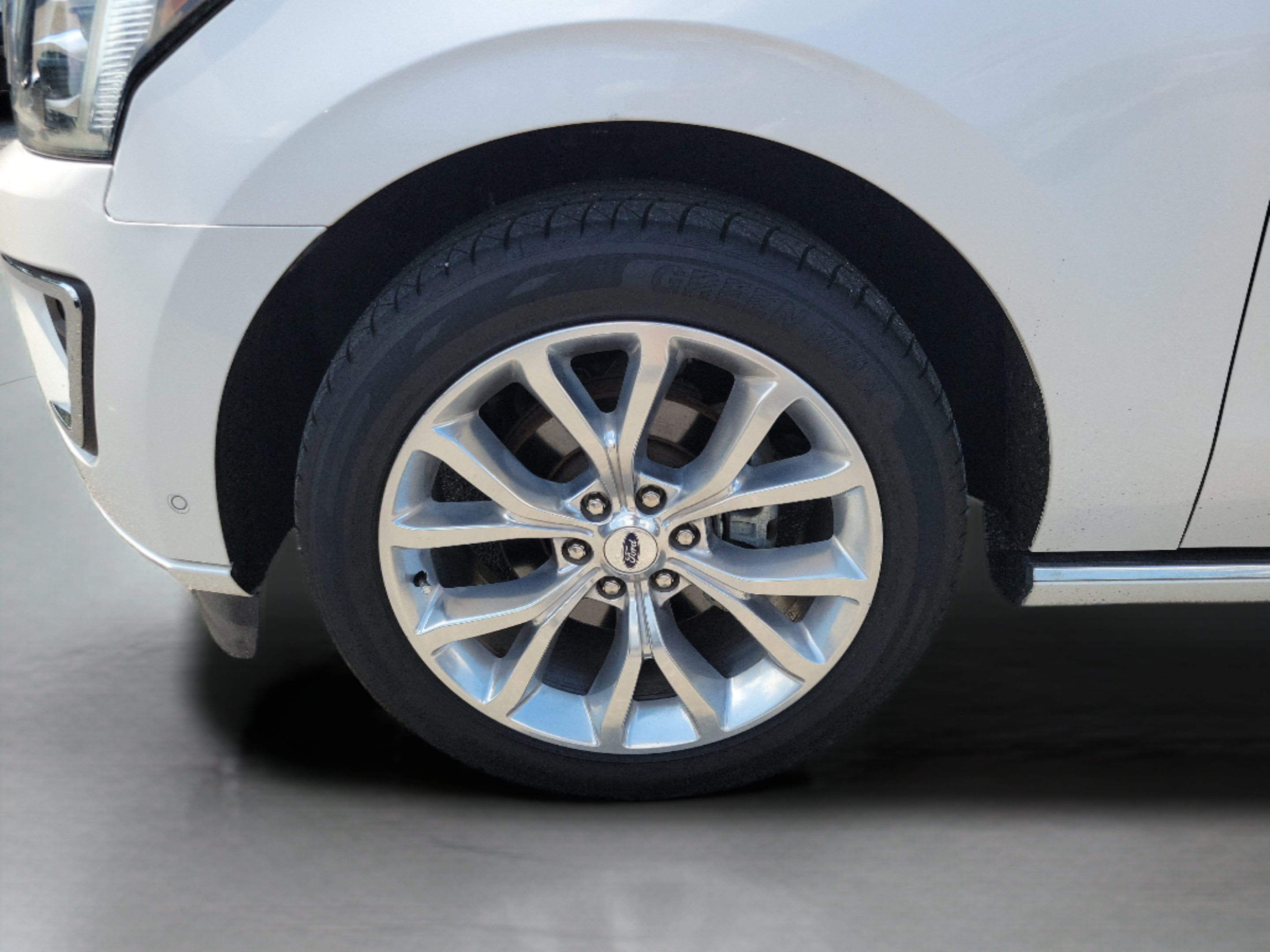 Used 2019 Ford Expedition Platinum RWD image 32