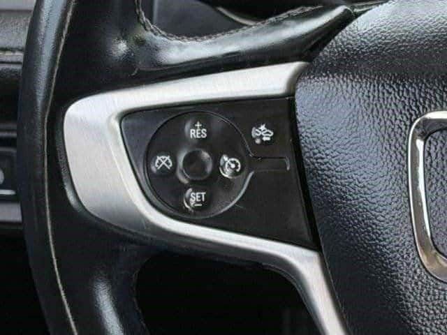 Used 2023 GMC Acadia SLT image 14