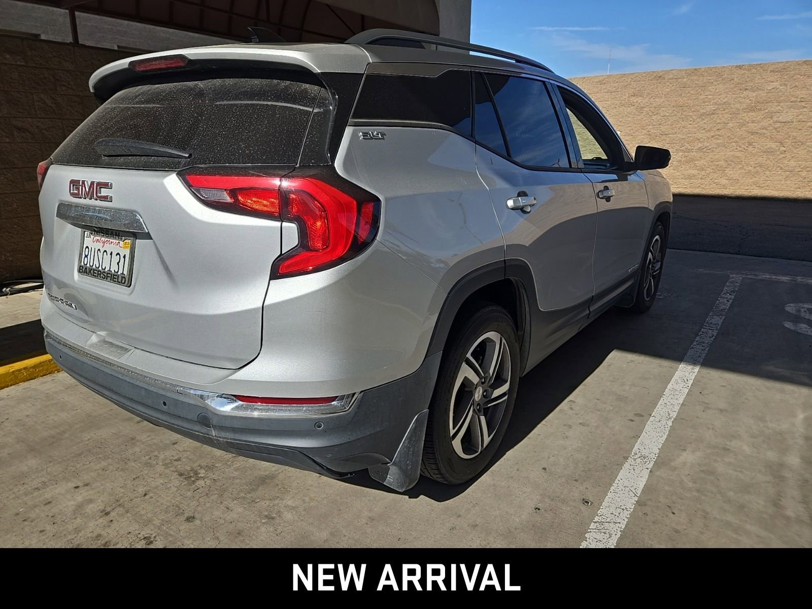 Used 2018 GMC Terrain SLT w/ Preferred Package FWD image 4