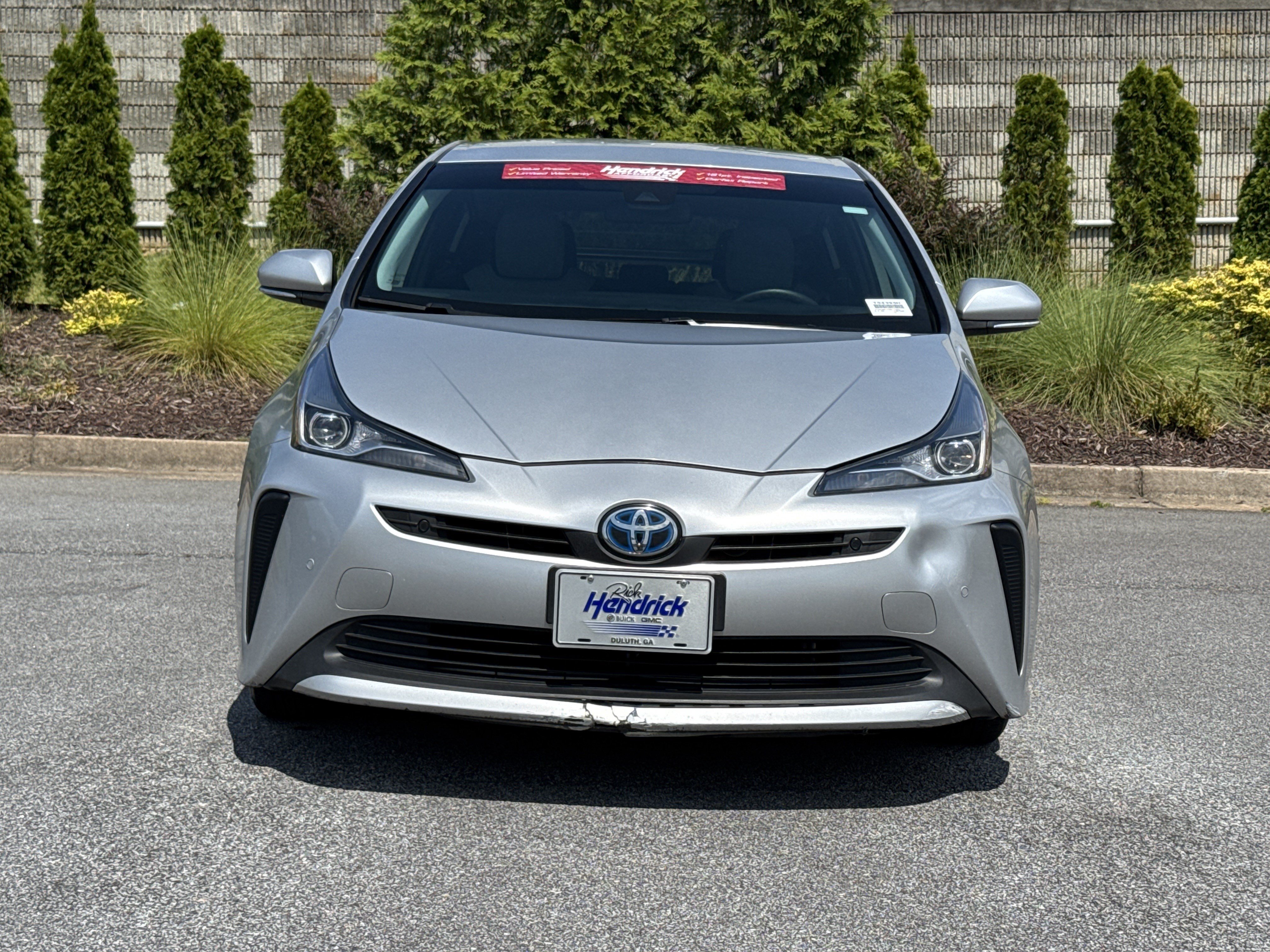 Used 2022 Toyota Prius LE FWD image 3