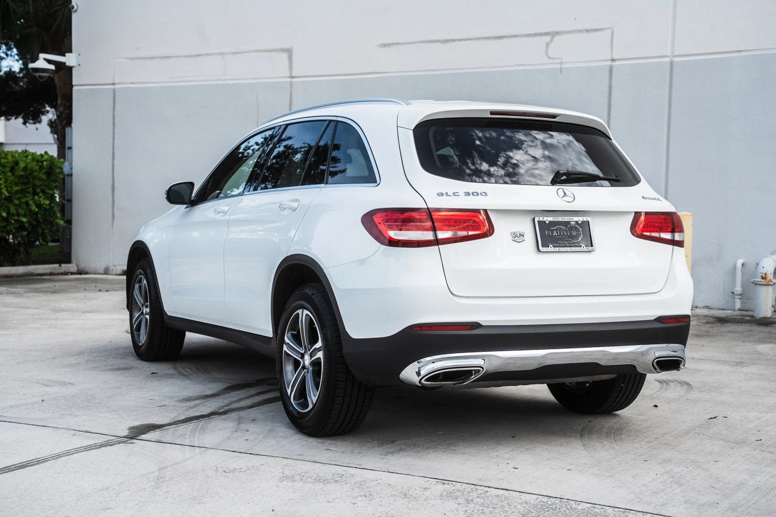 Used 2016 Mercedes-Benz GLC 300 4MATIC image 10