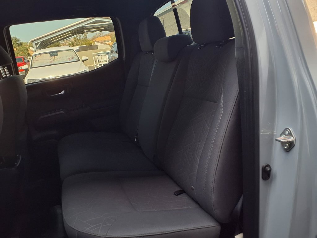 Used 2019 Toyota Tacoma TRD Off-Road w/ Exterior Package AWD/4WD image 20