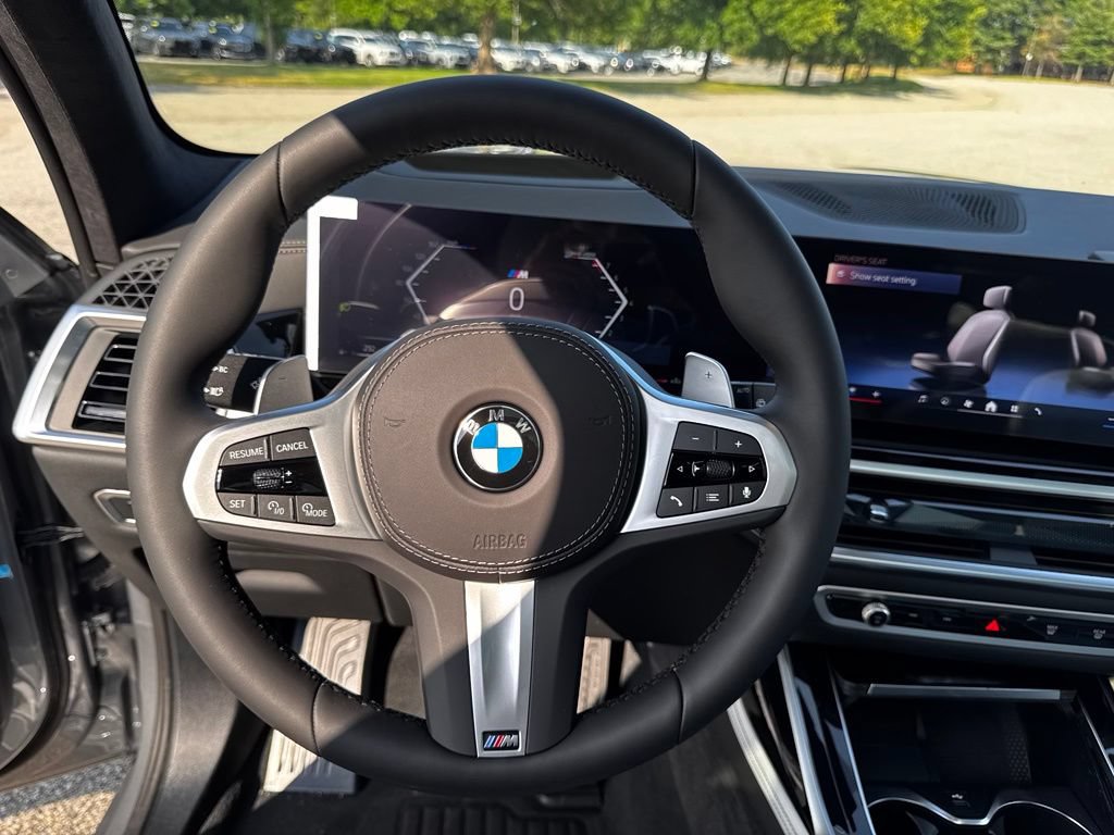 New 2027 BMW X7 xDrive40i w/ M Sport Package AWD/4WD image 13