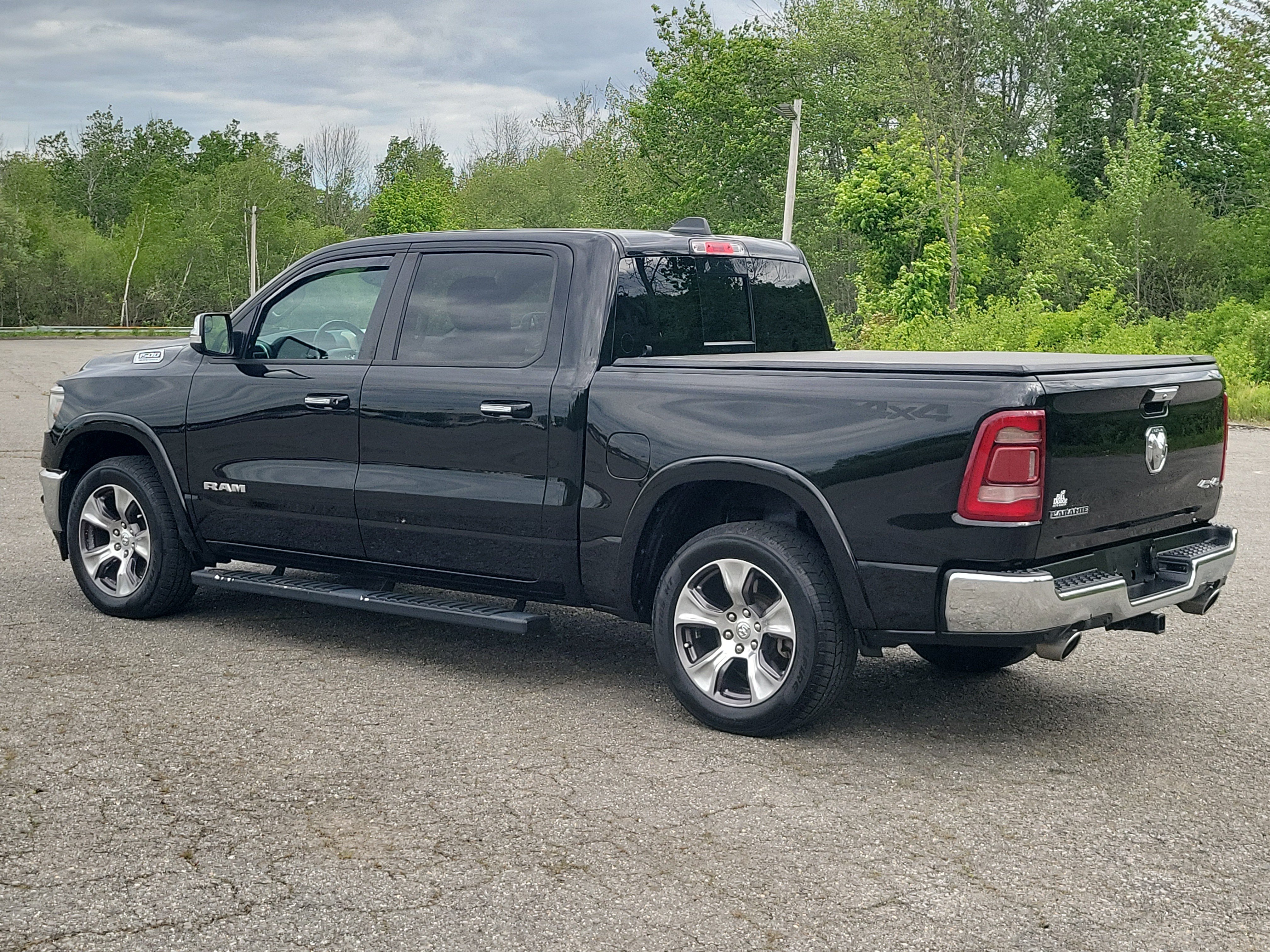 Used 2022 RAM 1500 Laramie AWD/4WD image 7