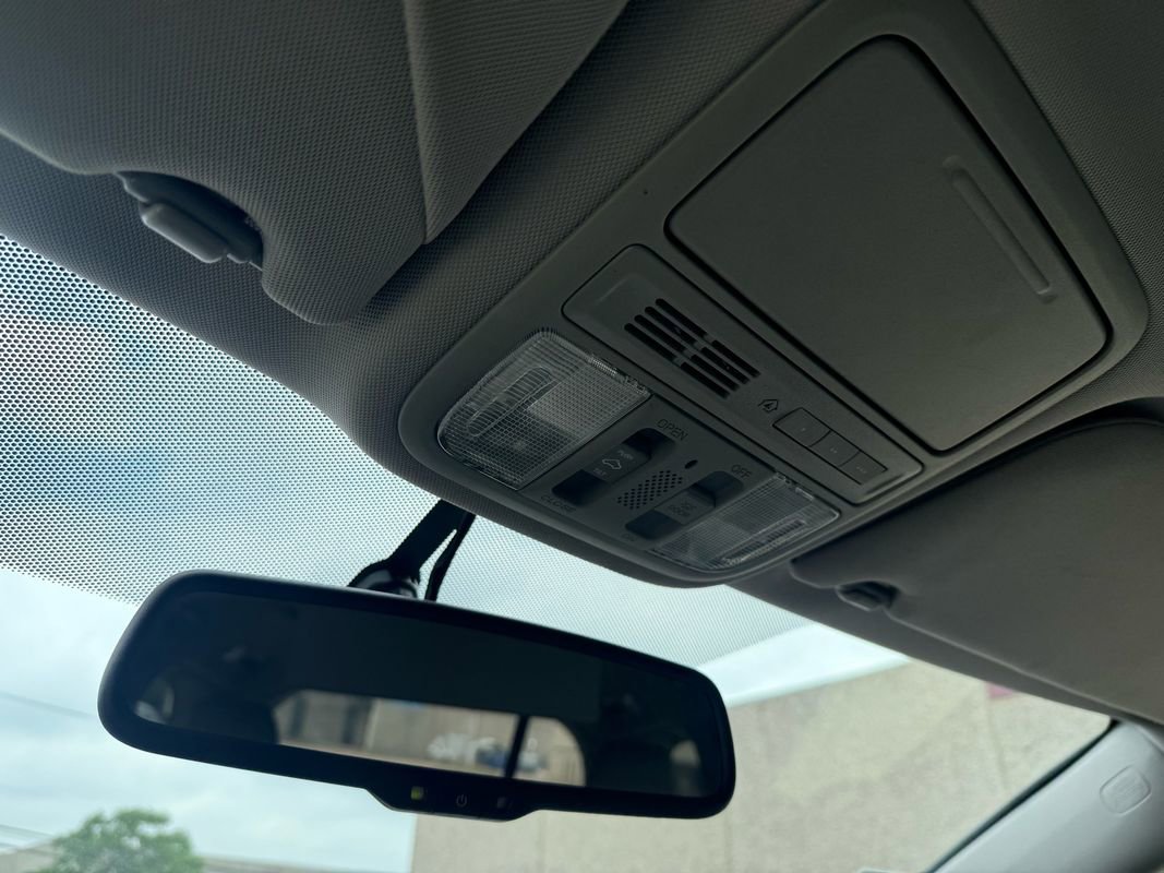 Used 2012 Honda Odyssey Touring image 10